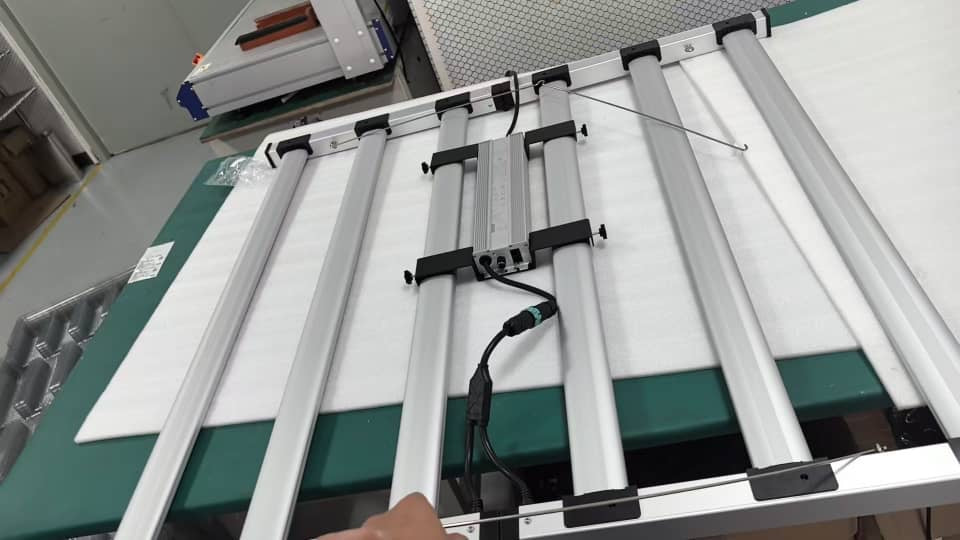 * New 2026 Nova Sun Series – Full Spectrum LED Grow Light with Emerald Green + Red Terp Boost Spectrum / 6 + 8 bars in stock / 4 +10 bars shipping early Sept