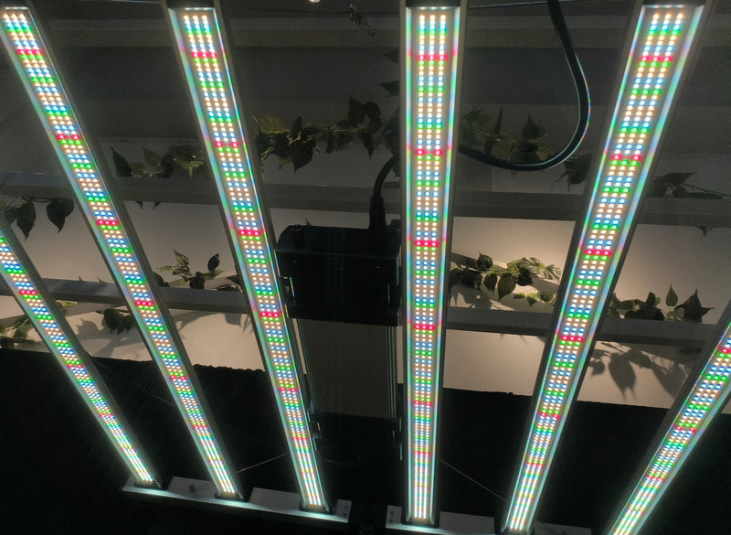 * New:  8 Bar, 880w Mammoth Lighting Mint White Series with Emerald Green Canna Spectrum: Late October Shipping
